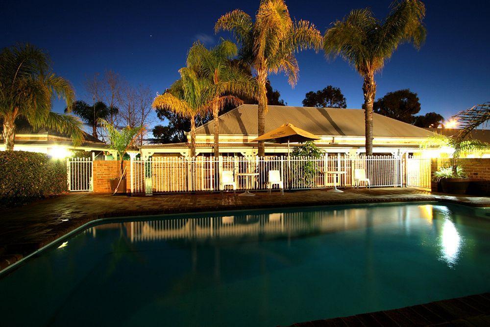 Nightcap At Macquarie Inn Dubbo Exterior photo